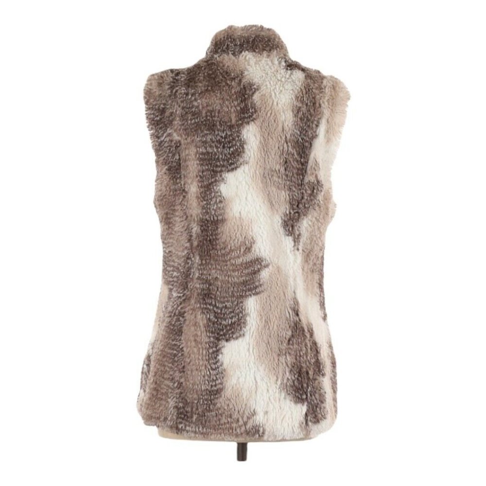 Cabi Womens Aspen Faux Fur Vest Women's SMALL Full Zip Tan Beige Soft Style 3179 - Picture 5 of 12